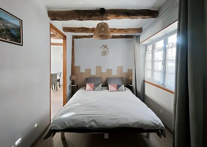 Uros Terrasse Avec Semesterbostad